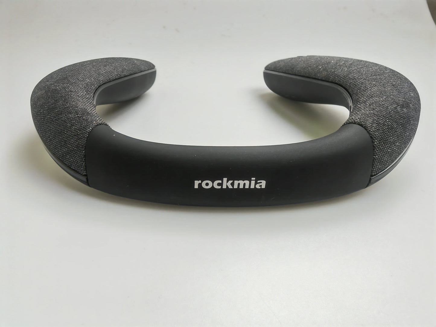 rockmia EBS-908 Wireless Bluetooth Speaker Portable Neck Wearable Surround Altavoz with Microphone Bass Neckband Speakers